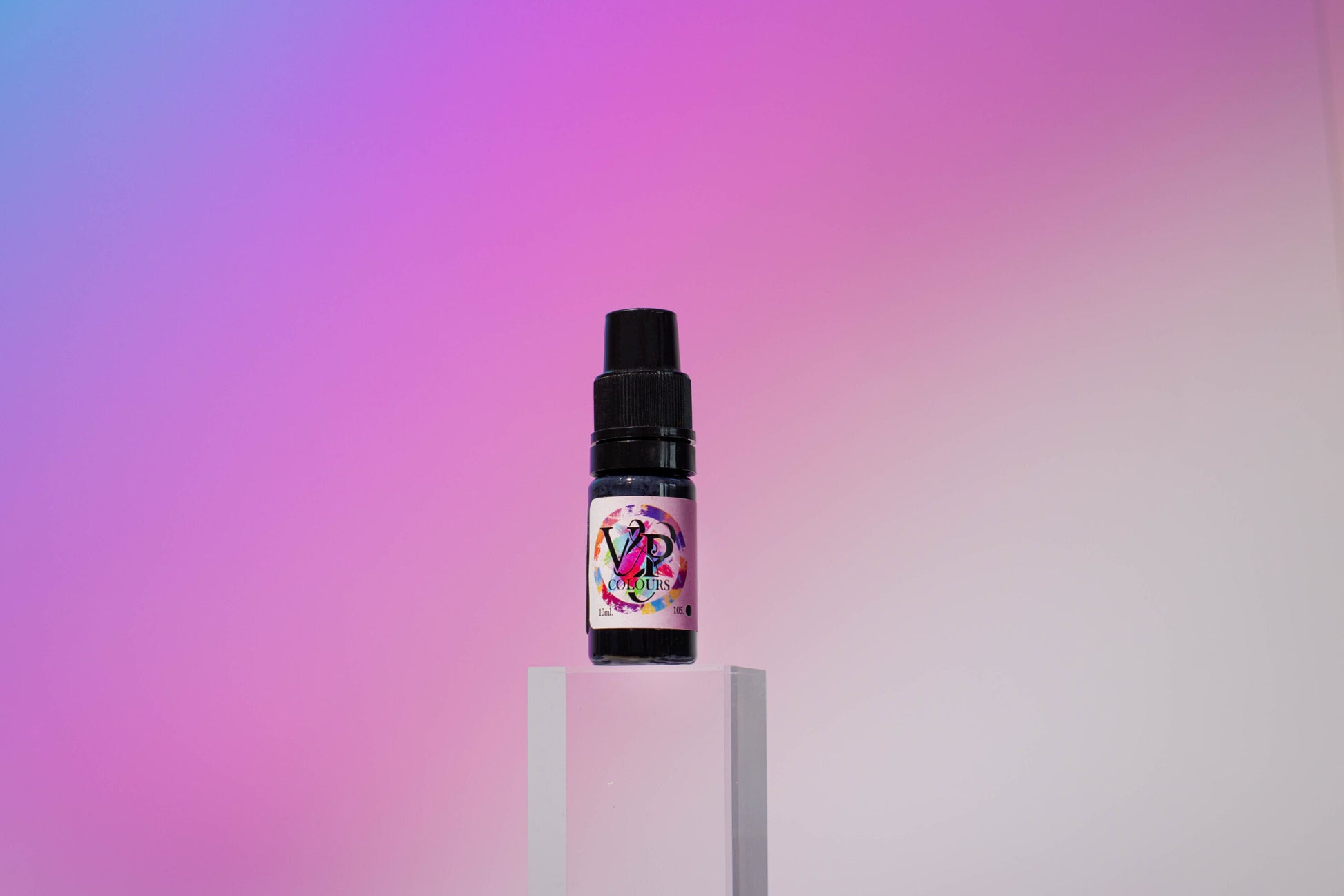 Basic color 105 (juoda)